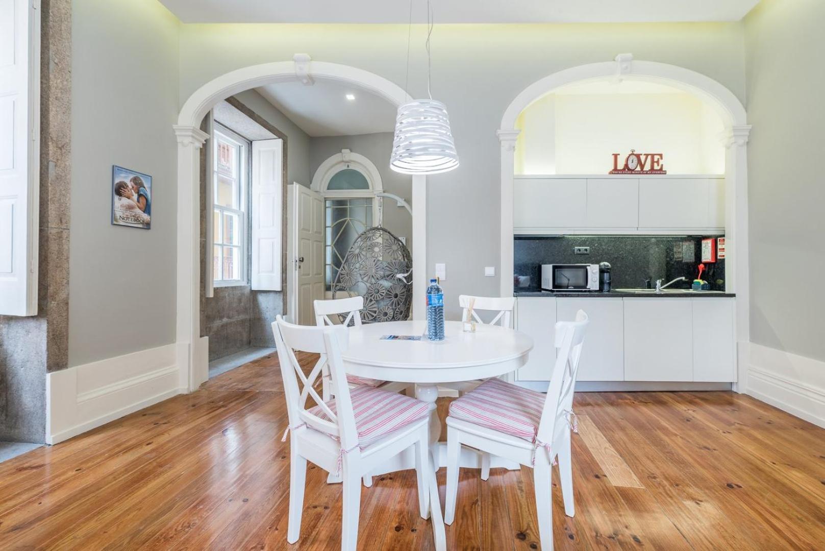 Guestready - Chic Retreat In The Heart Of Porto Apartment Exterior photo