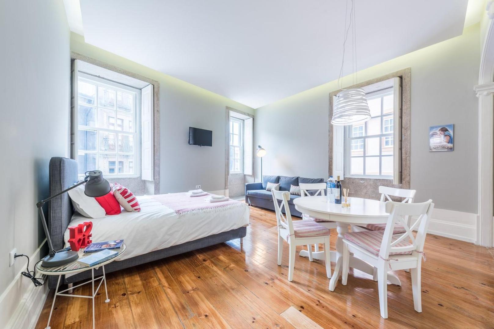 Guestready - Chic Retreat In The Heart Of Porto Apartment Exterior photo