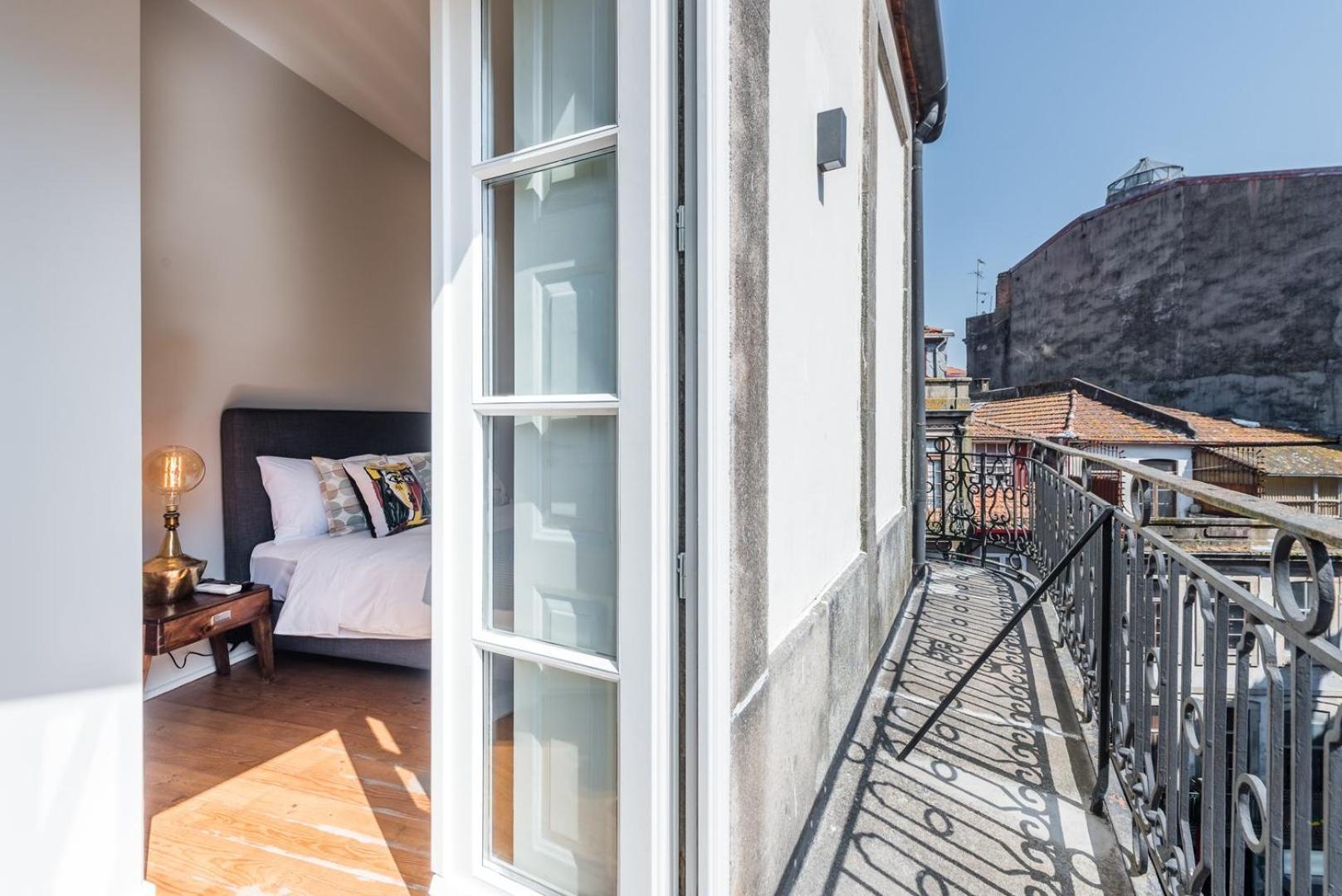 Guestready - Chic Retreat In The Heart Of Porto Apartment Exterior photo